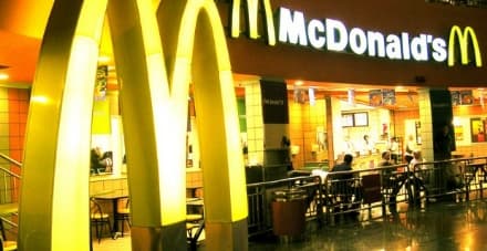 LAVORO - Apre un McDonald's a Chivasso: 40 posti disponibili