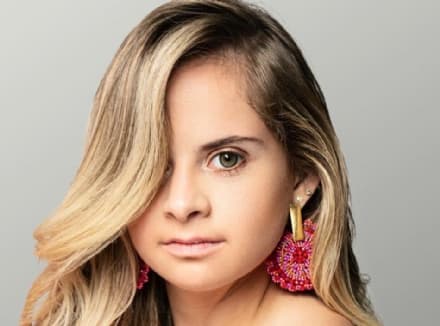 FASHION - La bellezza di un angelo imperfetto