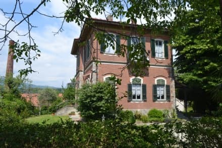 CUORGNE' - Ladri «assetati» assaltano Villa Filanda: rubate birre, vino e succhi di frutta - FOTO