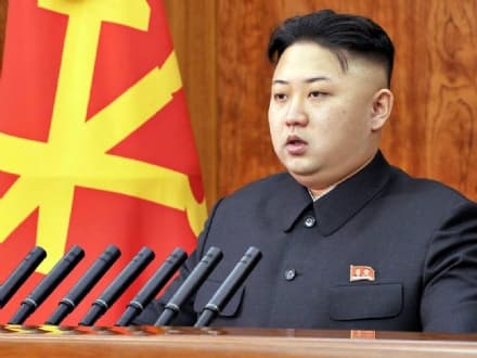 Kim Jong-BOOM ovvero la mania di grandezza dei piccoli uomini