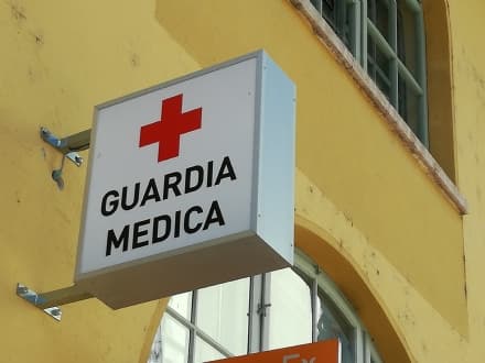 PONT CANAVESE - Guardia medica a rischio chiusura: sindaci delle valli preoccupati. Andrea Cane assicura: «Rimarrà aperta»