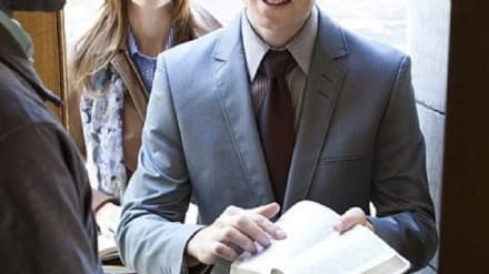 CASTELLAMONTE - Suonano alla porta per leggere il Vangelo ma vengono scambiati per truffatori