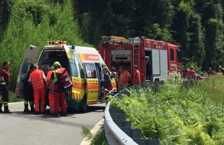 BOLLENGO - Frontale sulla provinciale: quattro feriti gravi