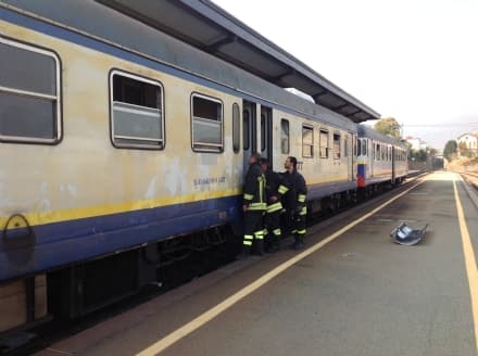 CUORGNE' - Principio d'incendio sul treno Gtt della Canavesana diretto a Rivarolo Canavese - FOTO E VIDEO