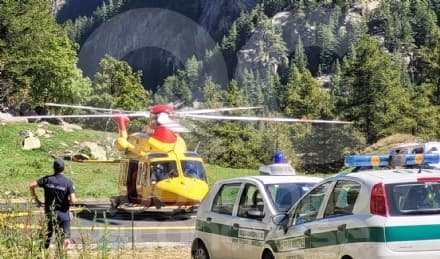 CERESOLE REALE - Motociclista ferita al volto dopo una brutta caduta: elitrasportata al Cto - FOTO e VIDEO