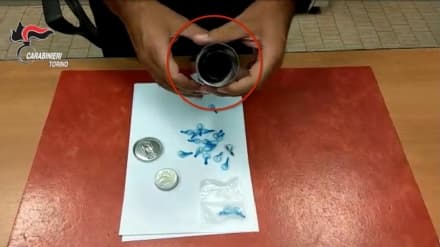 CASELLE - I carabinieri smantellano la base dello spaccio di droga: cinque arresti e ventuno denunce - VIDEO