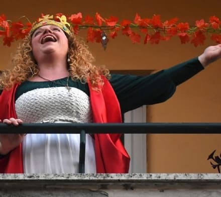 CORONAVIRUS - Il fenomeno della Balcony Music