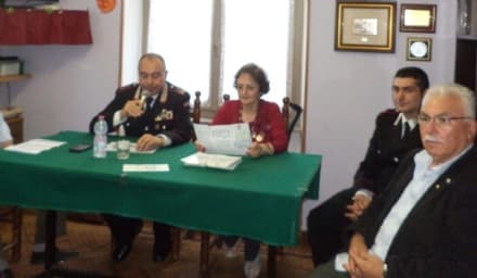 BANCHETTE - Carabinieri al centro anziani contro le truffe - VIDEO