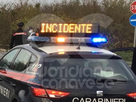 CASTELLAMONTE - Scontro scooter-auto: una persona ferita