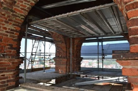 LEINI - I restauri del campanile proseguono a ritmo serrato