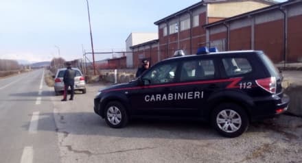 CALUSO - Ha un rapporto con una prostituta poi la rapina