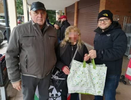 IVREA - Raccolta di generi alimentari: «Ma solo per le famiglie italiane»