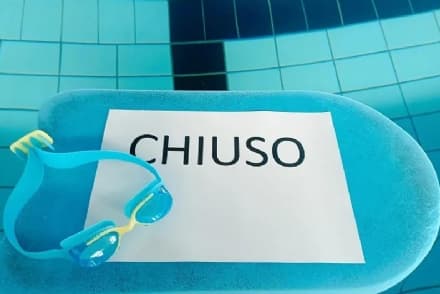 IVREA - Piscina chiusa a causa delle bollette esagerate: oltre 2000 firme per riaprirla subito