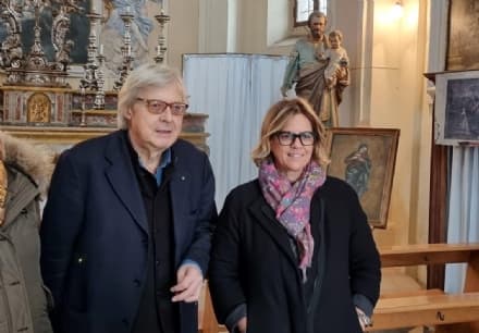 CIRIE' - Visita a sorpresa di Vittorio Sgarbi accompagnato dalla sindaca Loredana Devietti - FOTO