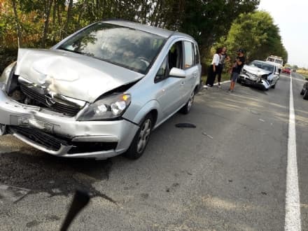 FAVRIA - Tamponamento a catena tra quattro autovetture - FOTO