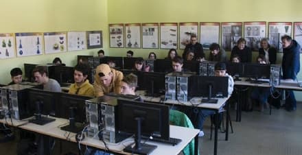 CASTELLAMONTE - Il bel progetto dei ragazzi del Faccio ospiti della casa di riposo di Favria - FOTO