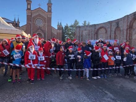 CASTELLAMONTE - In 300 alla «Babbo Run» per beneficenza - FOTO e VIDEO
