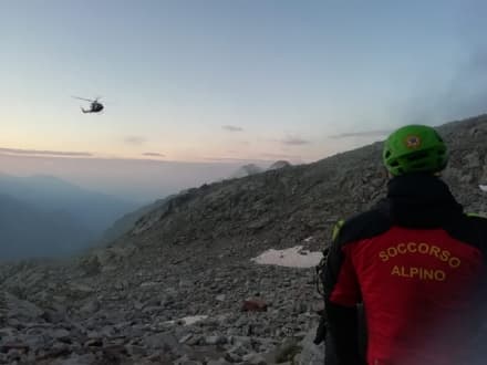 RONCO CANAVESE - Salvati all'alba i due escursionisti rimasti bloccati in quota nel Vallone di Forzo