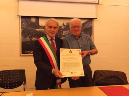 BOLLENGO - Consegnata la cittadinanza onoraria a Edoardo Giulio Ceresa