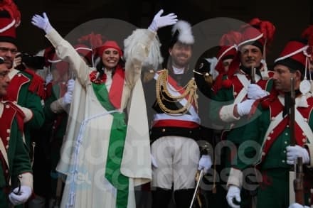 CARNEVALE IVREA - Boom di paganti: 19800 biglietti venduti e 30mila partecipanti alla battaglia delle arance - FOTO e VIDEO