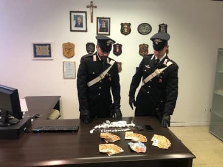 BUSANO - Cocaina in casa: arrestato un operaio di 32 anni