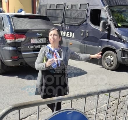 CHIVASSO - Le Iene alla Torteria di Rosanna Spatari. Il locale ancora chiuso a due settimane dal sequestro - VIDEO