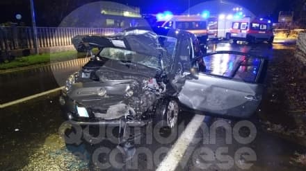 BUSANO - Brutto incidente stradale sulla Sp13: due automobilisti di Favria e Ciconio ricoverati a Ciriè - FOTO