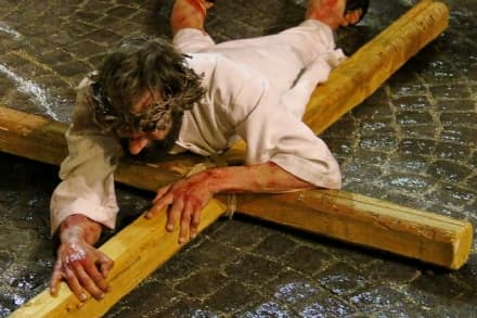 IVREA - Sabato la Sacra Rappresentazione della Passione di Cristo