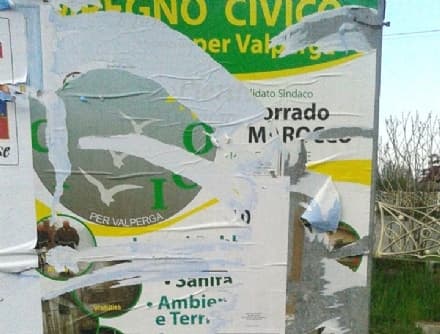 VALPERGA - Tensione elettorale: strappati i primi manifesti