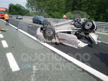 VOLPIANO - Violenta carambola sull'autostrada Torino-Aosta: due feriti al Giovanni Bosco - FOTO