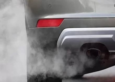 SMOG - Qualità dell'aria pessima: semaforo ancora rosso e blocco diesel Euro 5 in 33 Comuni