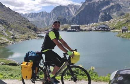 SAN BENIGNO - Torna a casa da Londra in bicicletta: l'emozionante e pazzesco viaggio di Marco Bisceglia - FOTO