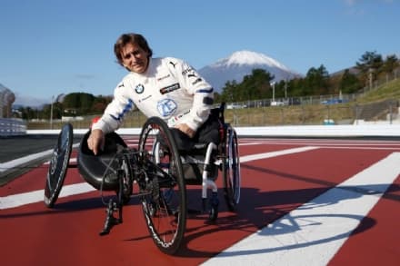 SPORT - L'Italia intera fa il tifo per Alex Zanardi. Le sue condizioni sono gravissime