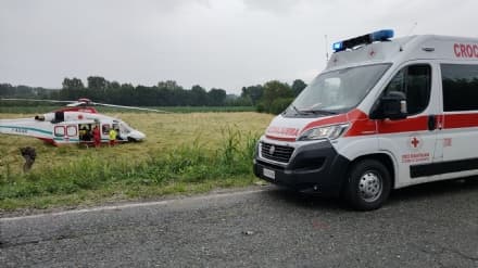RIVAROLO CANAVESE - Incidente stradale in corso Indipendenza: ferito motociclista