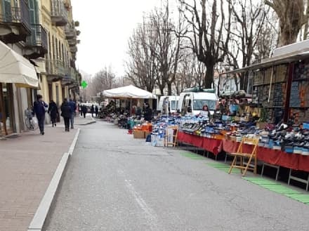 RIVAROLO CANAVESE - Il mercato del sabato trasloca in corso Rocco Meaglia
