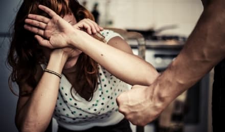 IVREA - Da polizia e vigili urbani due salette riservate alle donne vittime di violenza
