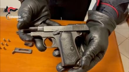 VOLPIANO - Il cane anti-esplosivi del Nucleo Cinofili Carabinieri di Volpiano fa arrestare un 48enne di Settimo - VIDEO