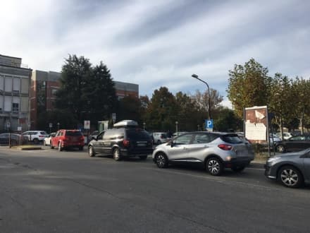 CANAVESE - Hotspot scolastici per i tamponi: «Se ci sono code prolungare l'orario»