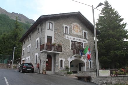 CERESOLE REALE - L'ex sindaco non utilizzò metodi mafiosi