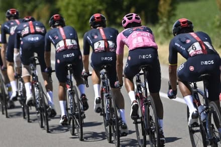 GIRO D'ITALIA - Egan Bernal sempre Maglia Rosa: domani una tappa che potrebbe essere decisiva - FOTO