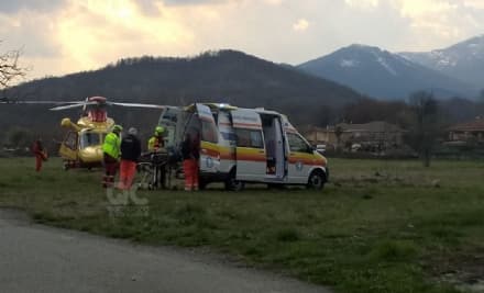 RIVARA - Cade dalla scala, anziano elitrasportato al Cto - VIDEO