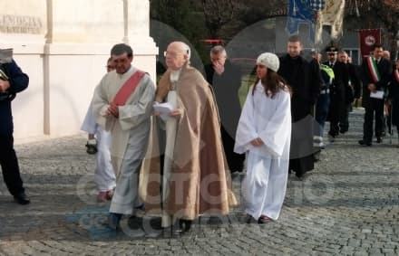 CUCEGLIO - Il mitico Don Melino lascia l'incarico dopo 38 anni di servizio in paese