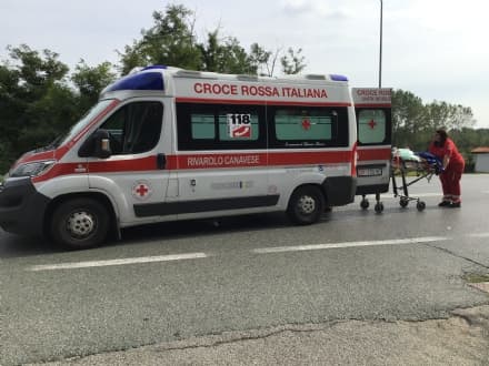 RIVAROLO - Scontro tra moto e bicicletta sulla provinciale - FOTO