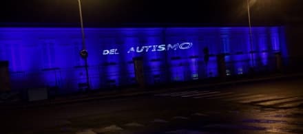 CUORGNE' - La scuola blu per la giornata sull'autismo - VIDEO