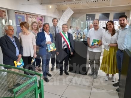 CASTELLAMONTE - Buongiorno Ceramica: inaugurati i fischietti e il pannello «Castellamonte storia e tradizioni»