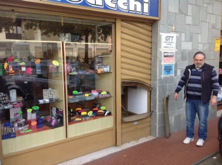 FAVRIA - Torna l'incubo delle spaccate: primo colpo in tabaccheria