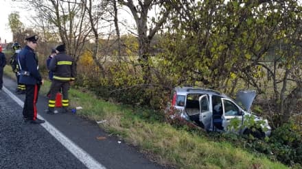 VALPERGA-SALASSA - Incidente sulla 460: 86enne perde il controllo della vettura e si schianta fuori strada - FOTO e VIDEO