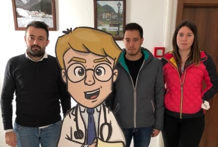 RONCO CANAVESE - Mancano i medici in montagna, il sindaco prende un dottore di cartone...