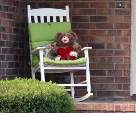 QUARANTENA - #BearHunt, la caccia all'orso di peluche