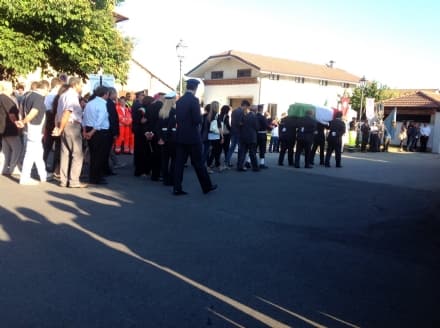 SAN GIUSTO CANAVESE - Il paese intero piange il «suo» pilota - FOTO e VIDEO